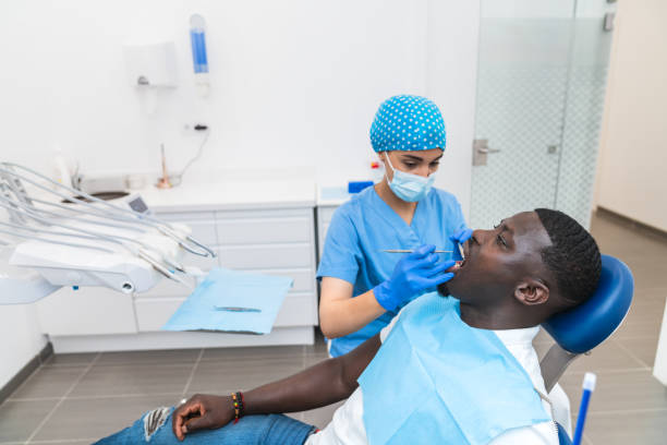 Best Weekend Emergency Dental Services in Claude, TX
